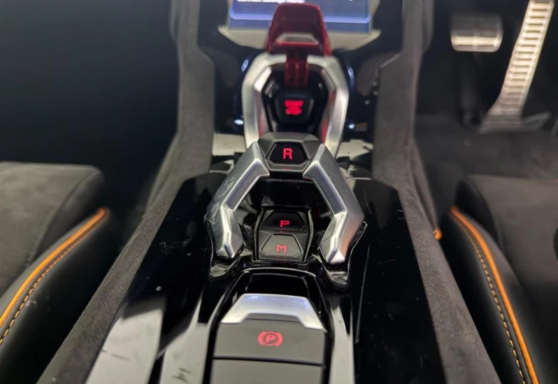 Lamborghini Huracan Sterrato, 2023 - 44