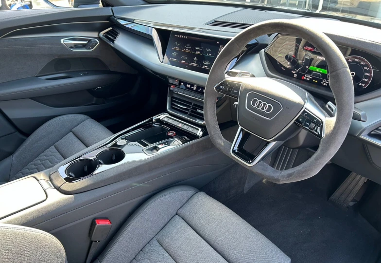 Audi e-tron GT Quattro, 2023 - 16