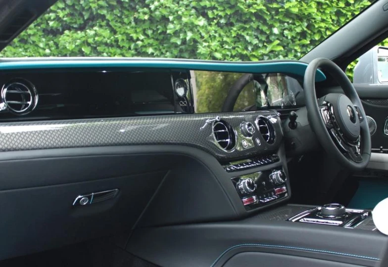 Rolls-Royce Ghost Black Badge, 2024 - 19