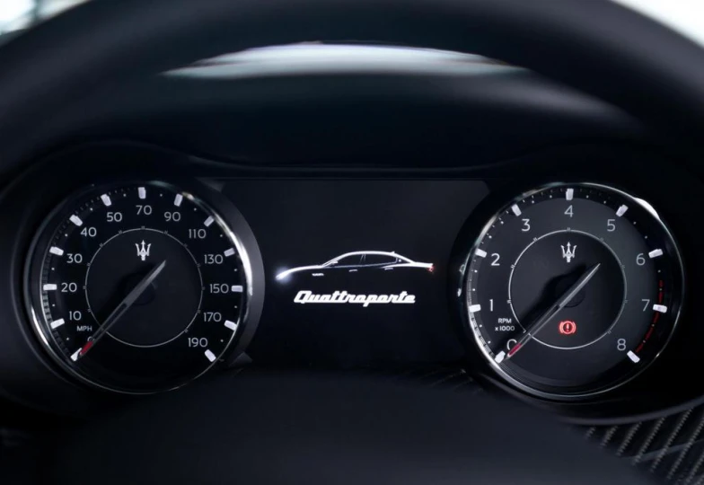 Maserati Quattroporte Modena, 2022 - 26