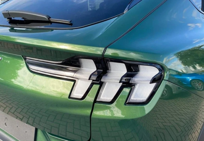 Ford Mustang Mach-E Standard Range 72kWh, 2025 - 12