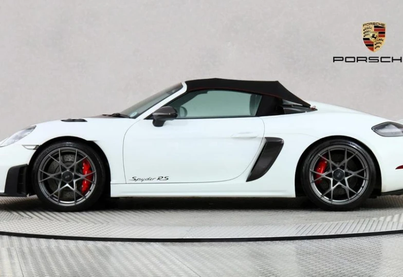 Porsche 718 Spyder RS, 2023 - 13