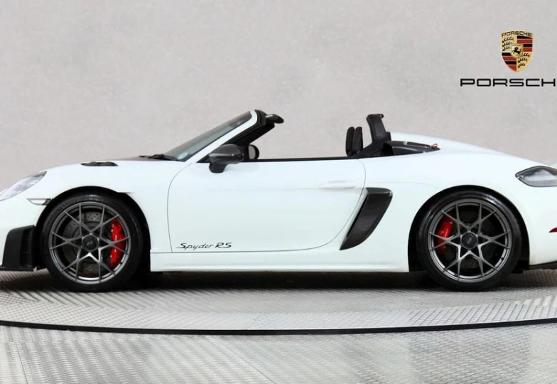 Porsche 718 Spyder RS, 2023 - 14