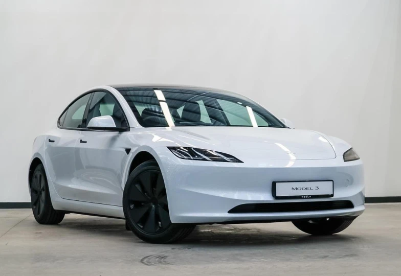 Tesla Model 3 , 2024 - 0