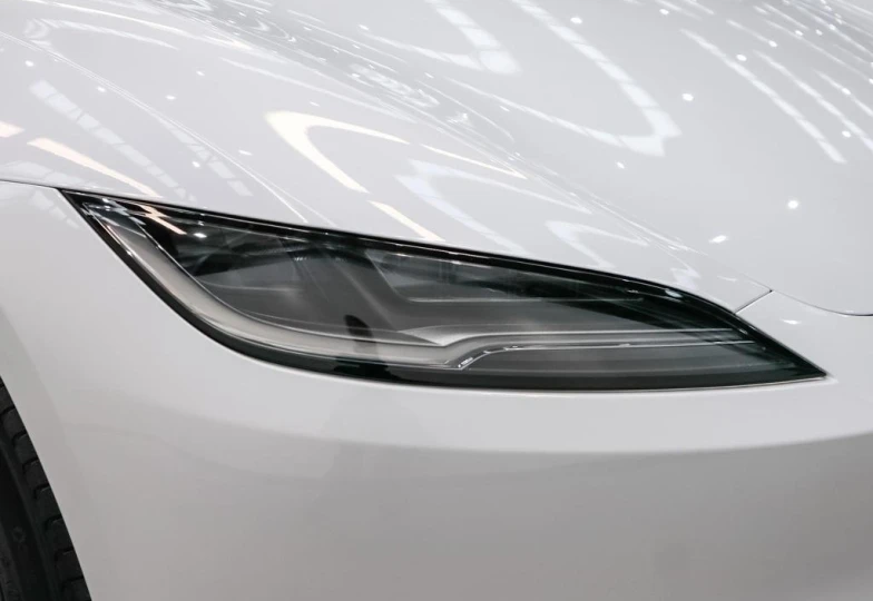 Tesla Model 3 , 2024 - 3