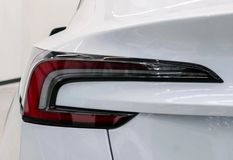 Tesla Model 3 , 2024 - 6