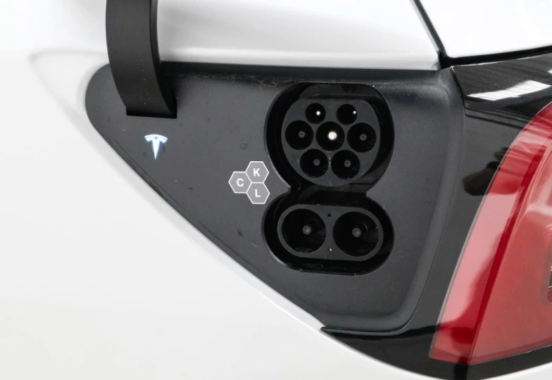 Tesla Model Y Long Range, 2025 - 11