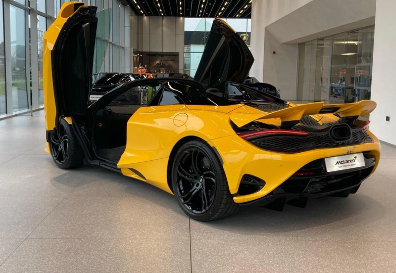 McLaren 750S Spider, 2024 - 10