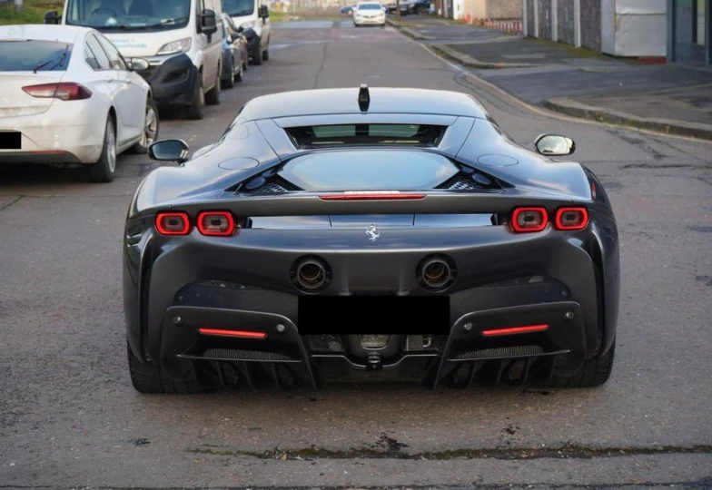 Ferrari SF90 Stradale , 2021 - 9