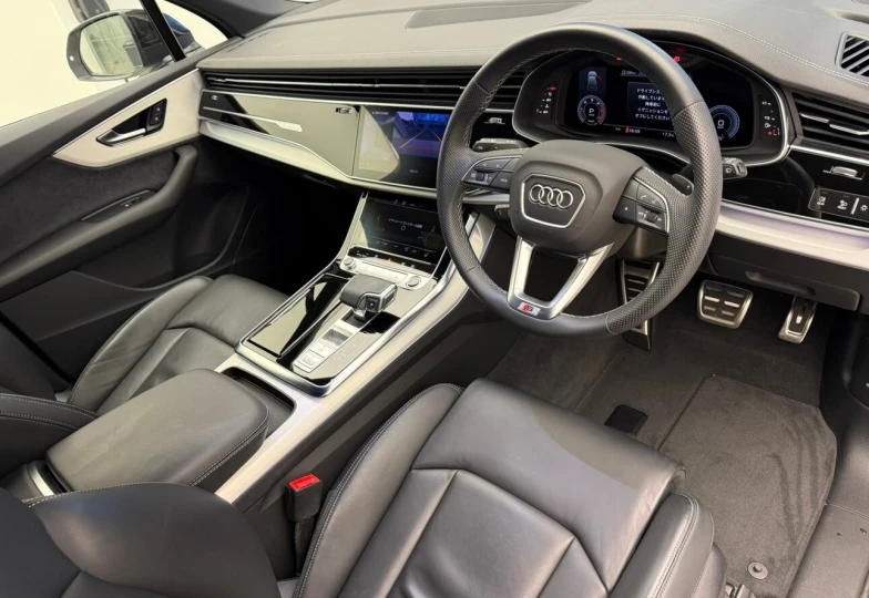 Audi Q7 Black Style Plus, 2024 - 1