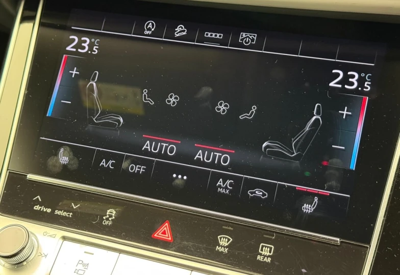 Audi Q7 Black Style Plus, 2024 - 15