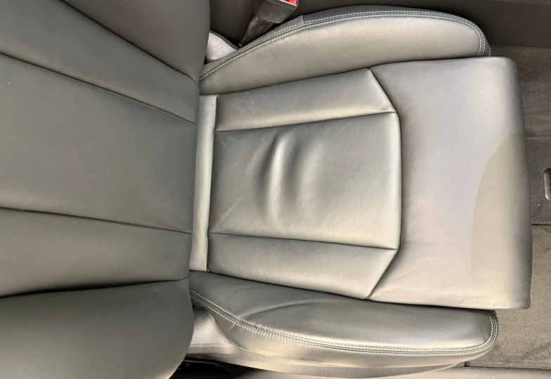 Audi Q7 Black Style Plus, 2024 - 19