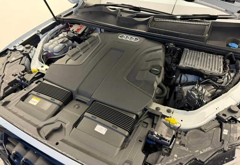 Audi Q7 Black Style Plus, 2024 - 29