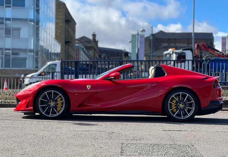 Ferrari 812 GTS Spider, 2022 - 6