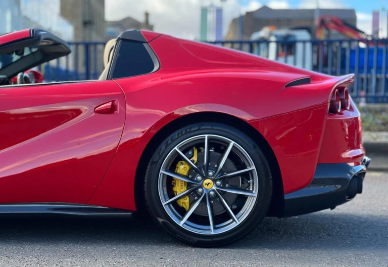 Ferrari 812 GTS Spider, 2022 - 8