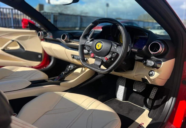 Ferrari 812 GTS Spider, 2022 - 20