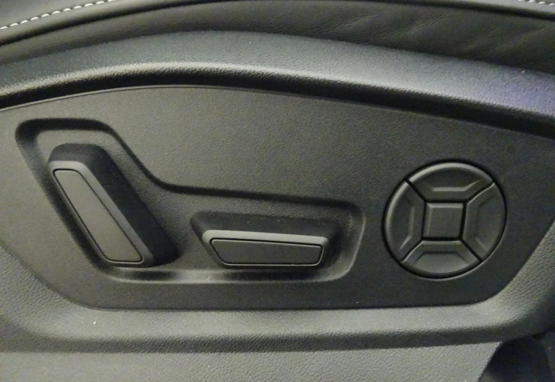 Audi Q7 50 TDI Quattro S Line, 2024 - 27