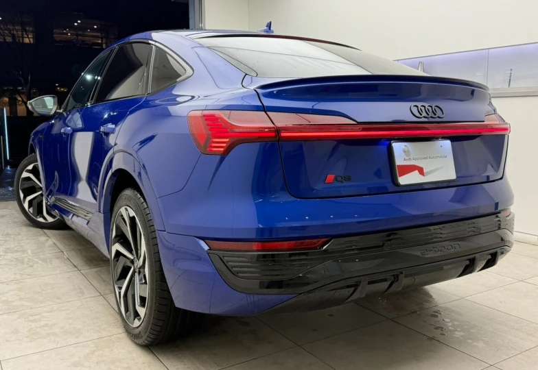 Audi Q8 e-tron 55 Quattro S Line, 2023 - 7