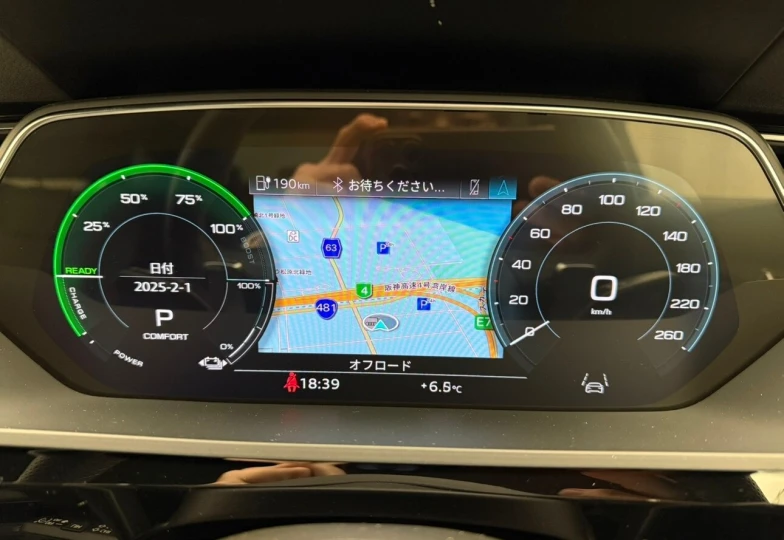 Audi Q8 e-tron 55 Quattro S Line, 2023 - 11