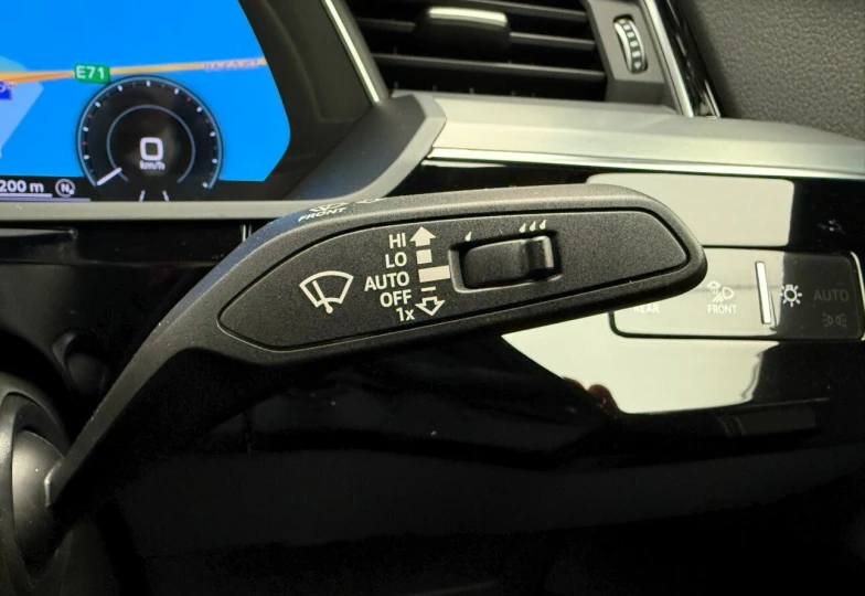 Audi Q8 e-tron 55 Quattro S Line, 2023 - 13