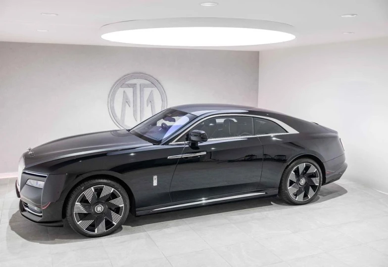 Rolls-Royce Spectre , 2023 - 10