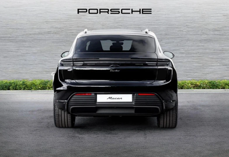 Porsche Macan Turbo, 2025 - 10