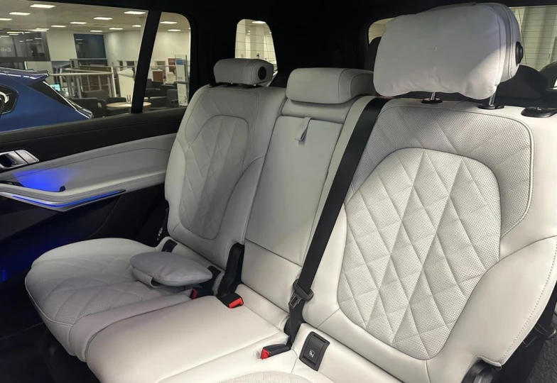 BMW X7 xDrive 40d M Sport, 2025 - 3