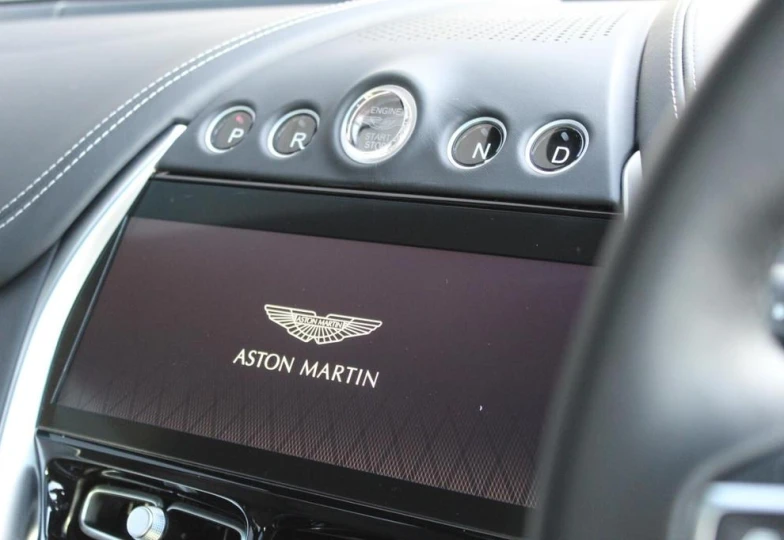 Aston Martin DBX 707, 2023 - 15