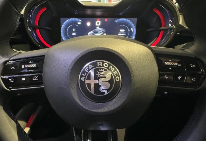 Alfa Romeo Junior 54kWh Elettrica Speciale, 2025 - 16