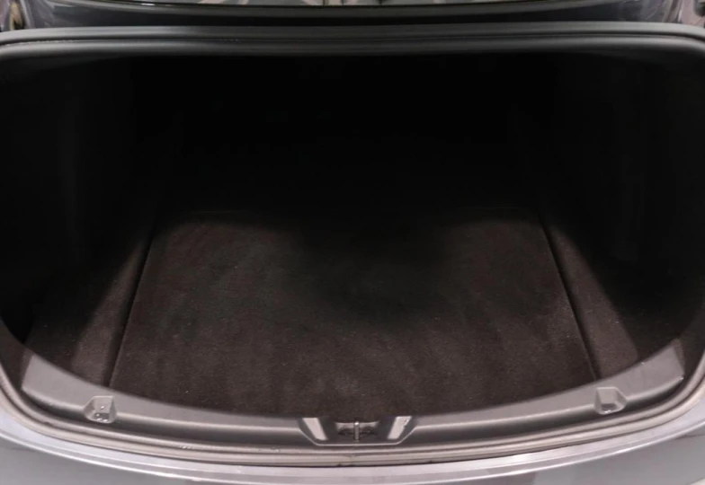 Tesla Model 3 Standard Range Plus, 2022 - 11