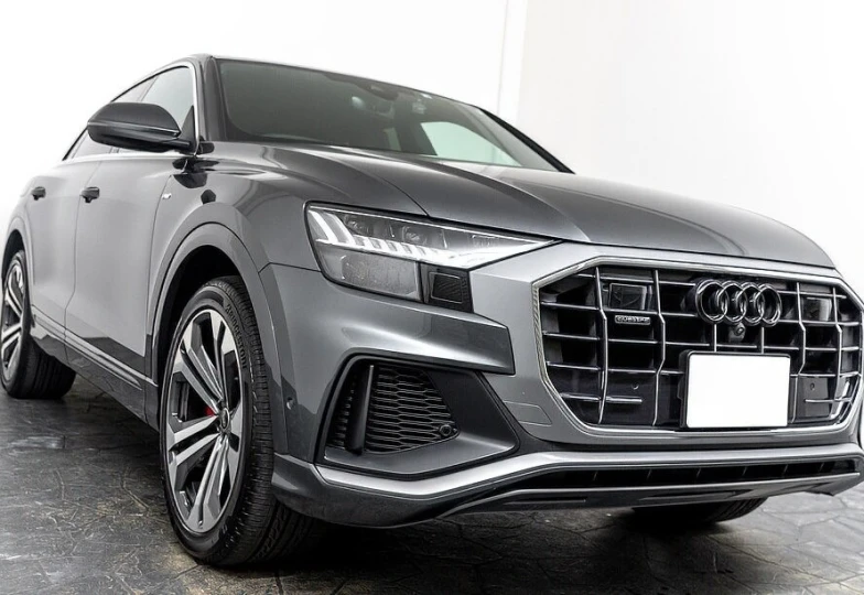 Audi Q8 55 TFSI Quattro S Line, 2022 - 0