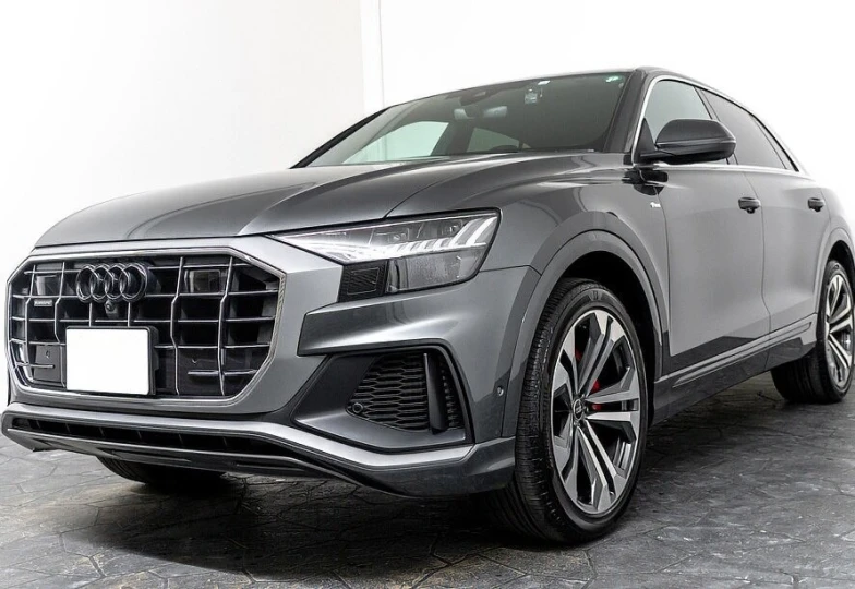 Audi Q8 55 TFSI Quattro S Line, 2022 - 4