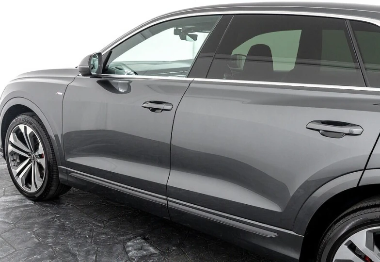 Audi Q8 55 TFSI Quattro S Line, 2022 - 12