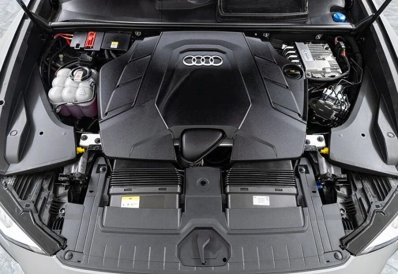 Audi Q8 55 TFSI Quattro S Line, 2022 - 43