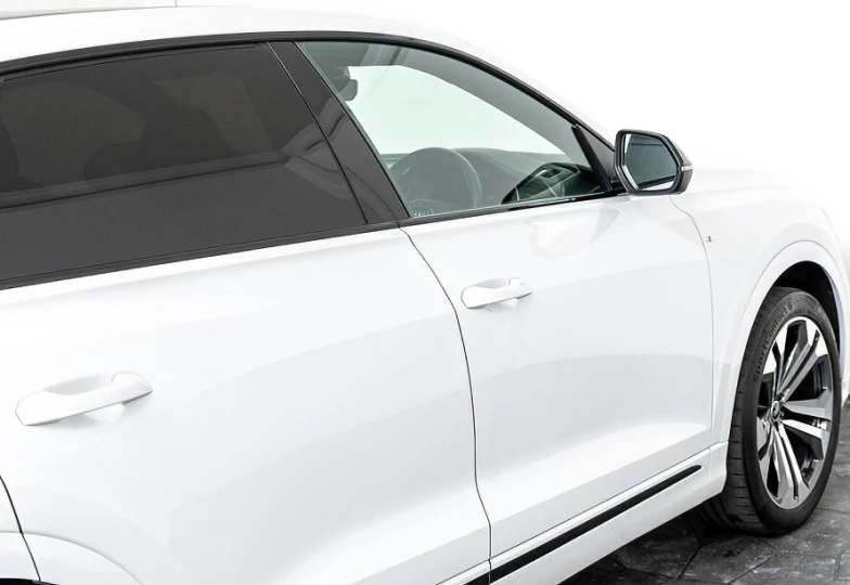Audi Q8 55 TFSI Quattro S Line, 2022 - 11