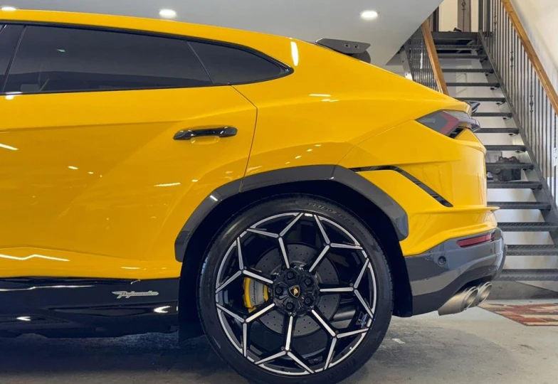 Lamborghini Urus Performante, 2025 - 10