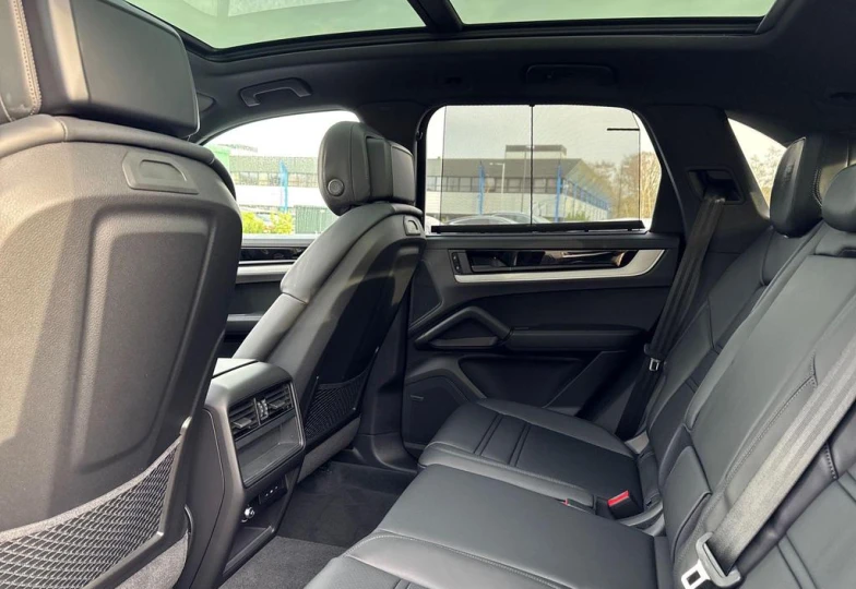 Porsche Cayenne Tiptronic S, 2025 - 33