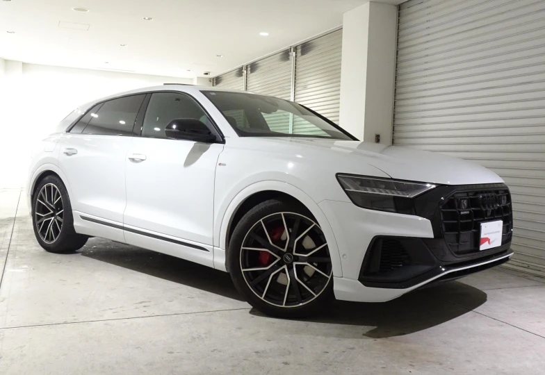 Audi Q8 55 TFSI Quattro S Line, 2024 - 9