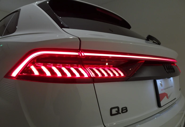 Audi Q8 55 TFSI Quattro S Line, 2024 - 36