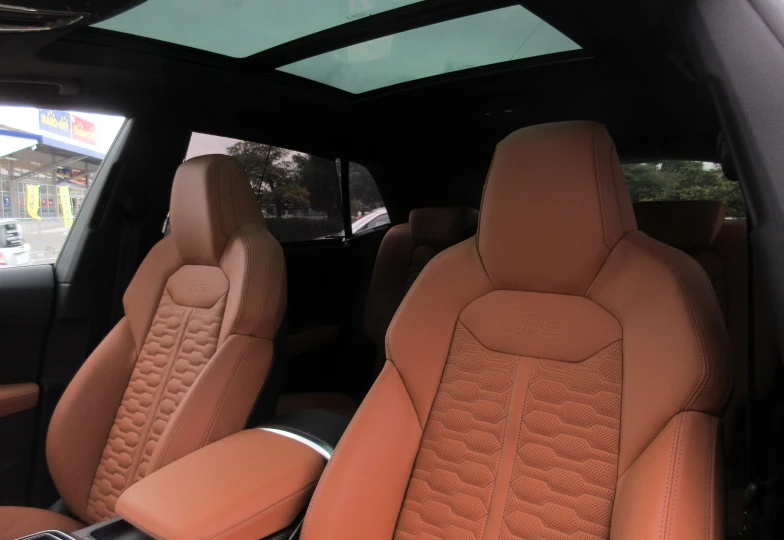Audi RS Q8 4.0 TFSI quattro tiptronic, 2021 - 2