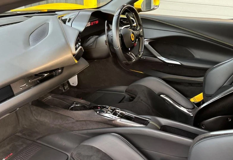 Ferrari 296 GTB , 2022 - 18