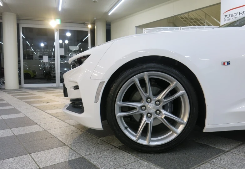 Chevrolet Camaro White