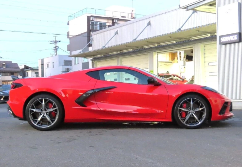 Chevrolet Corvette Красный
