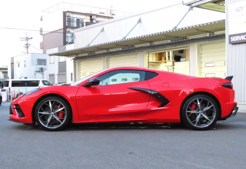 Chevrolet Corvette Красный