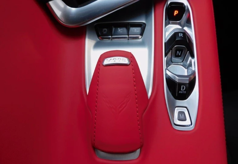 Chevrolet Corvette Красный