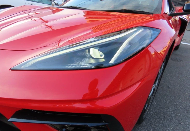Chevrolet Corvette Красный