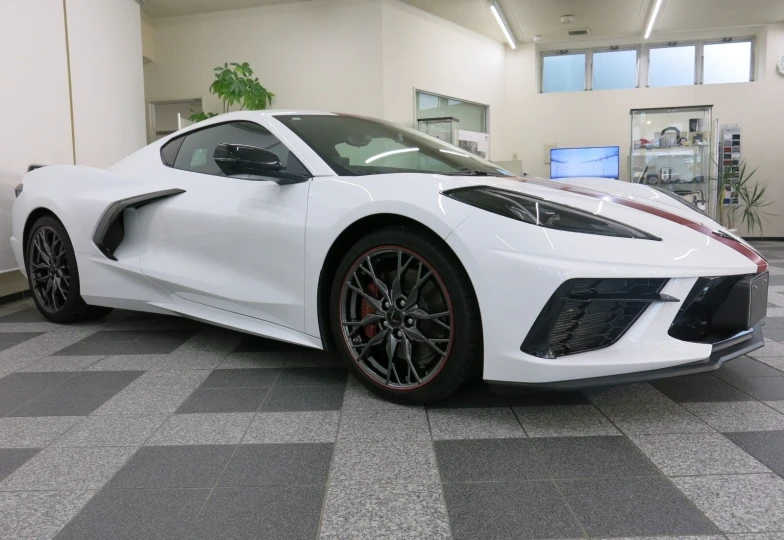 Chevrolet Corvette 2LT, 2023 - 9