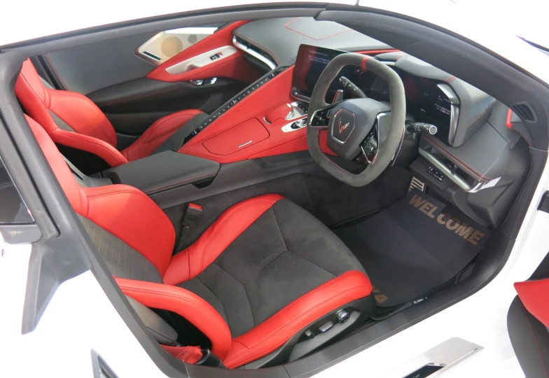Chevrolet Corvette 2LT, 2023 - 12