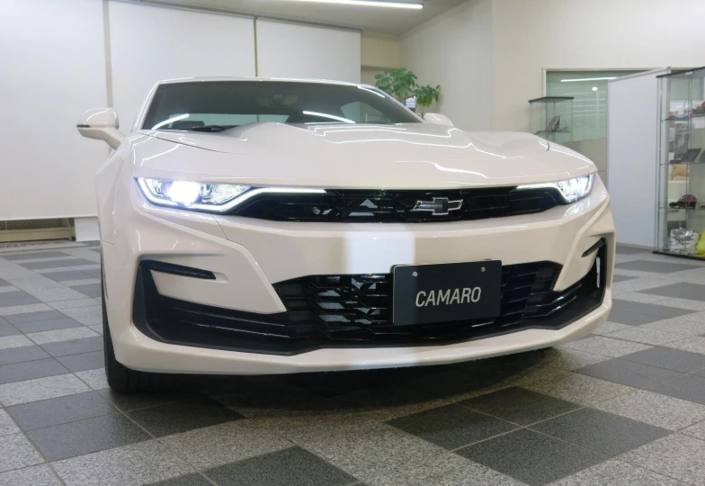 Chevrolet Camaro White