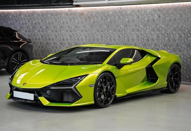 Lamborghini Revuelto , 2024 - 5